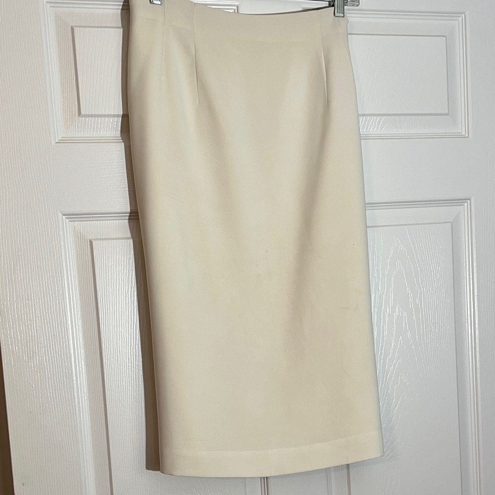 Amanda Smith Classic Cream Pencil Skirt